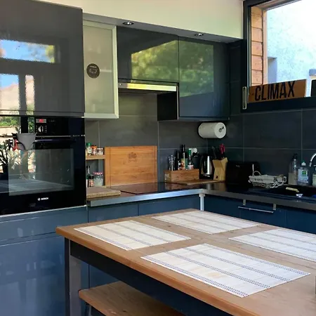 Superbe T3- Two Bedrooms With Garden And Petanque! Perfect Spot! Bordéus