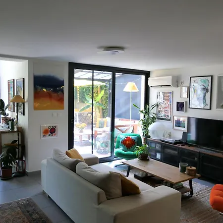 Apartamento Superbe T3- Two Bedrooms With Garden And Petanque! Perfect Spot!