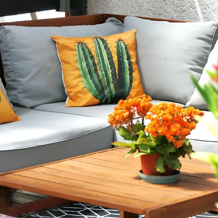 Superbe T3- Two Bedrooms With Garden And Petanque! Perfect Spot!