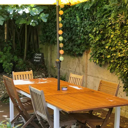 Superbe T3- Two Bedrooms With Garden And Petanque! Perfect Spot! * Bordéus