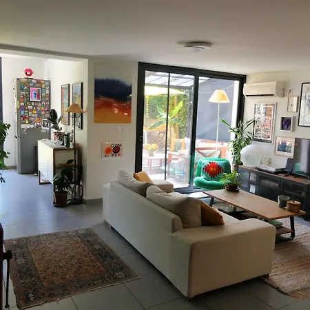 Apartamento Superbe T3- Two Bedrooms With Garden And Petanque! Perfect Spot!