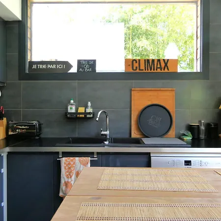Superbe T3- Two Bedrooms With Garden And Petanque! Perfect Spot! Apartamento