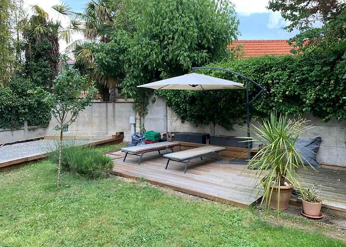 Superbe T3- Two Bedrooms With Garden And Petanque! Perfect Spot! Lägenhet