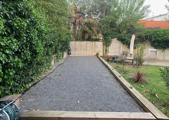 Superbe T3- Two Bedrooms With Garden And Petanque! Perfect Spot! *