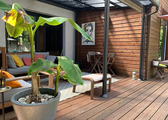 Lägenhet Superbe T3- Two Bedrooms With Garden And Petanque! Perfect Spot! *